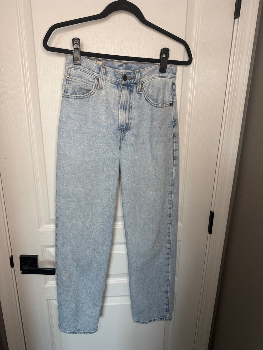 Levi's Light Wash Straight-Leg Women's Jeans